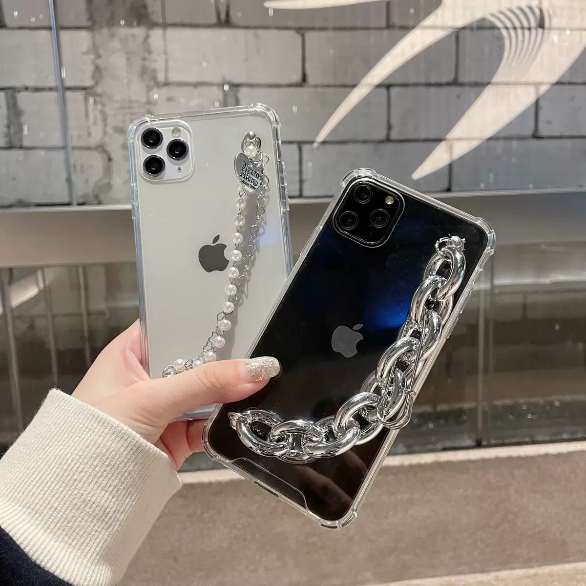 チェーンバンドiPhoneケース