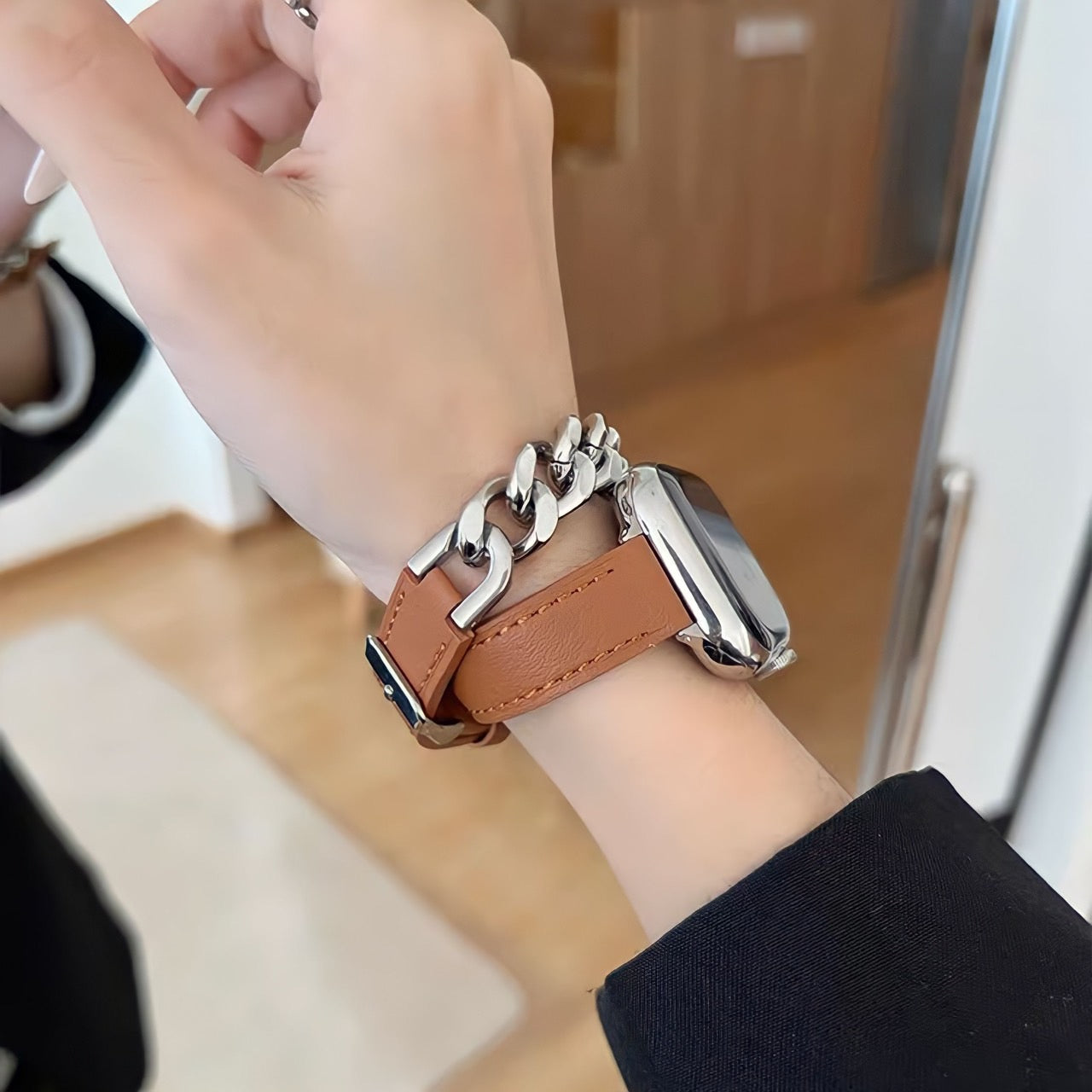 AppleWatchチェーンクロスベルトケース