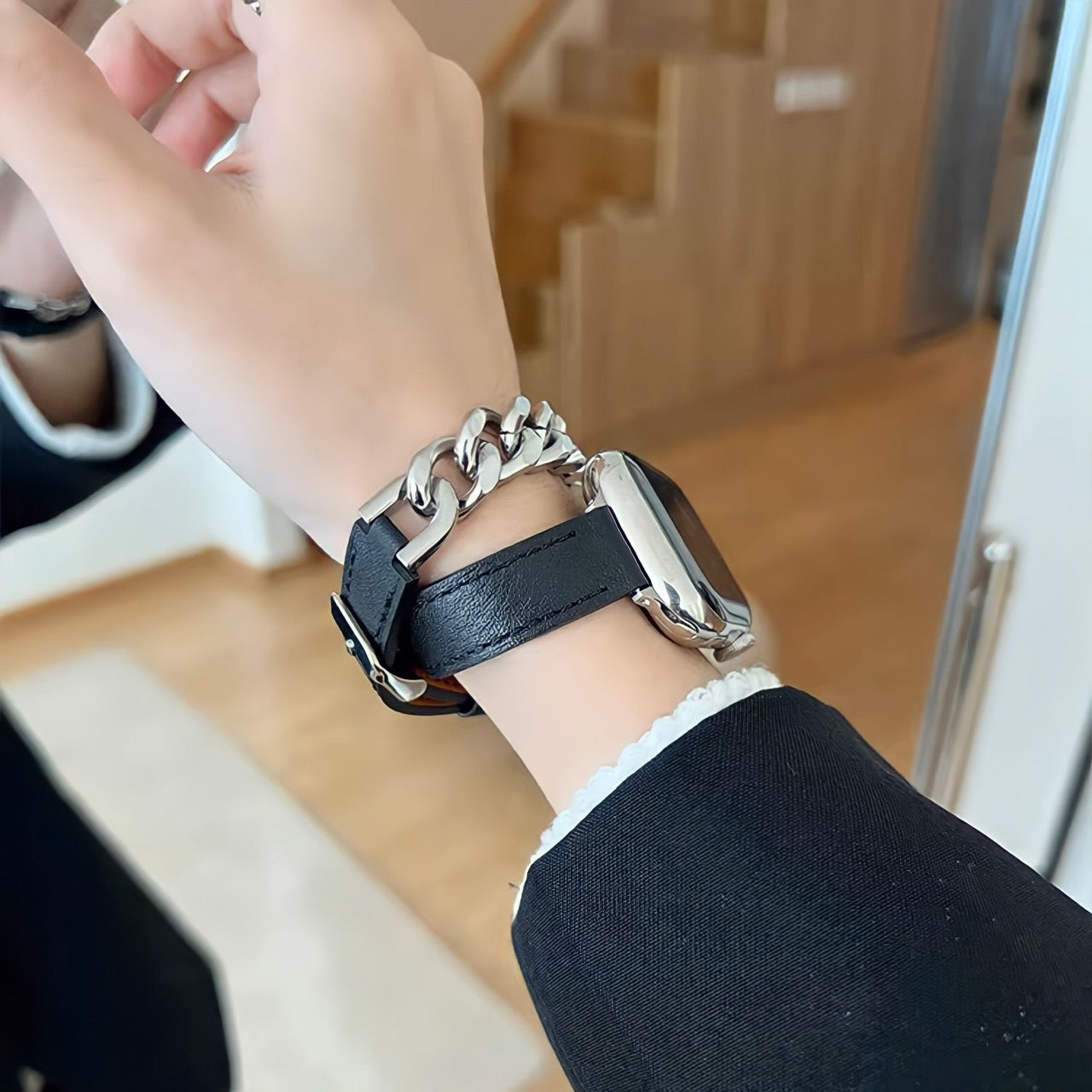 AppleWatchチェーンクロスベルトケース
