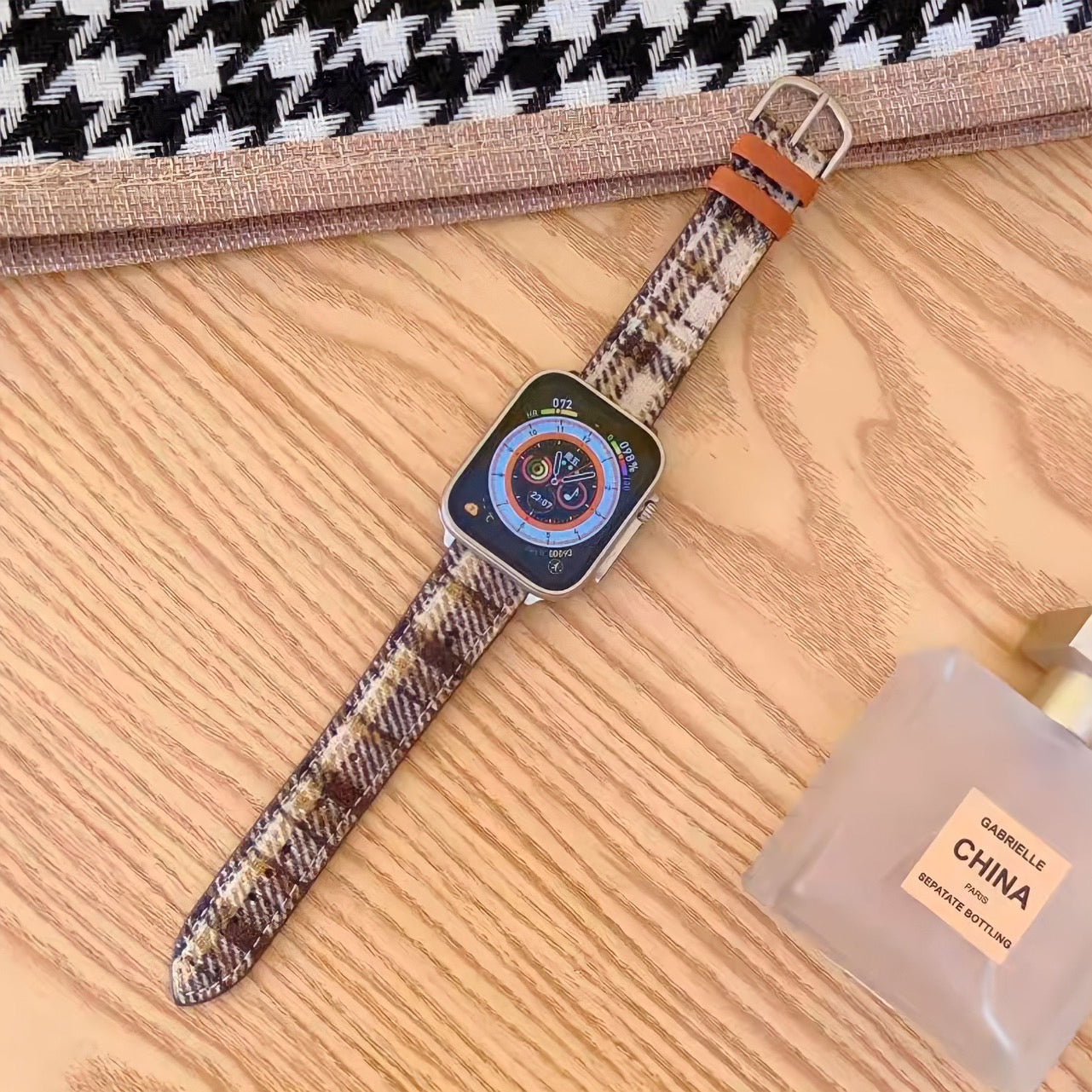 AppleWatchチェックベルトケース