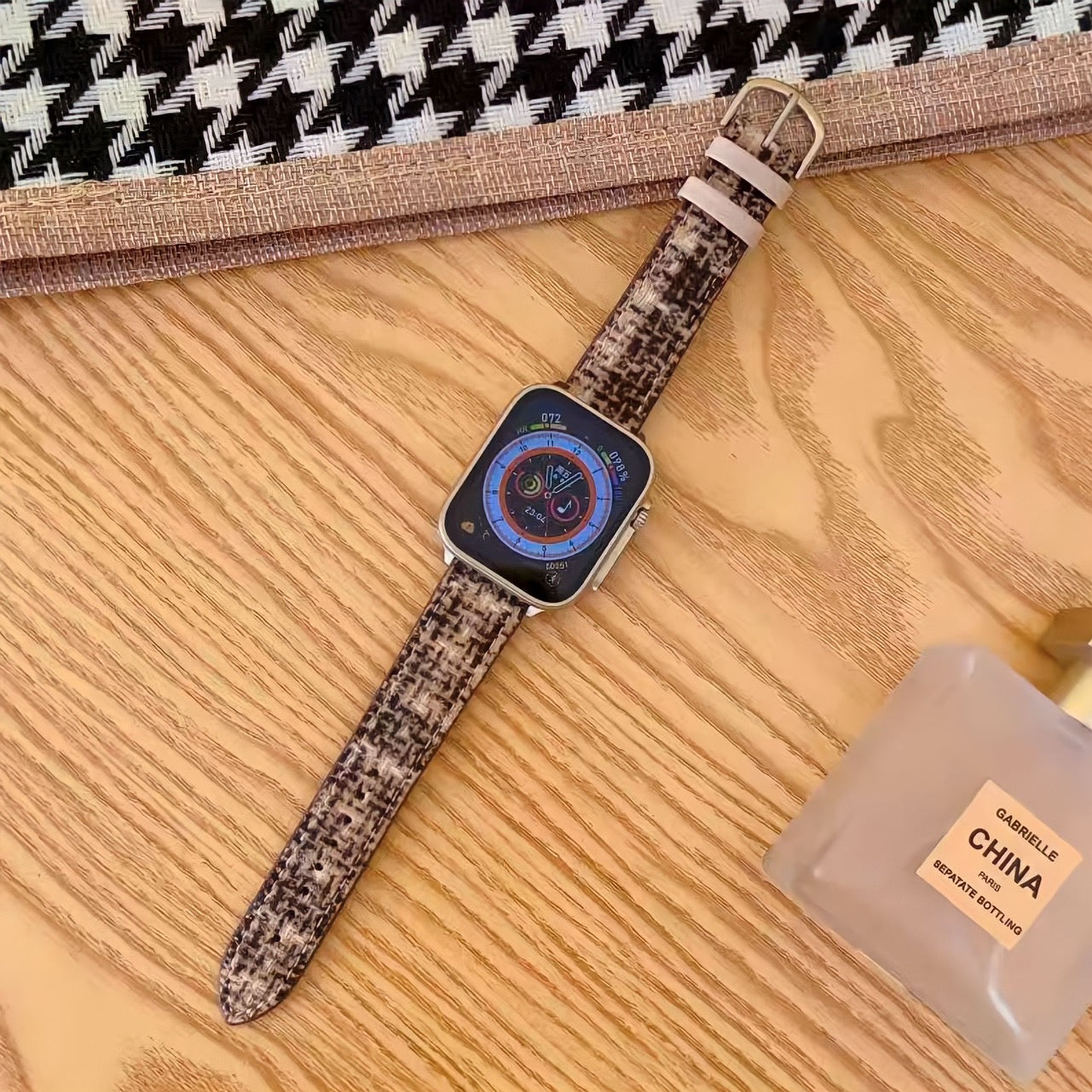 AppleWatchチェックベルトケース