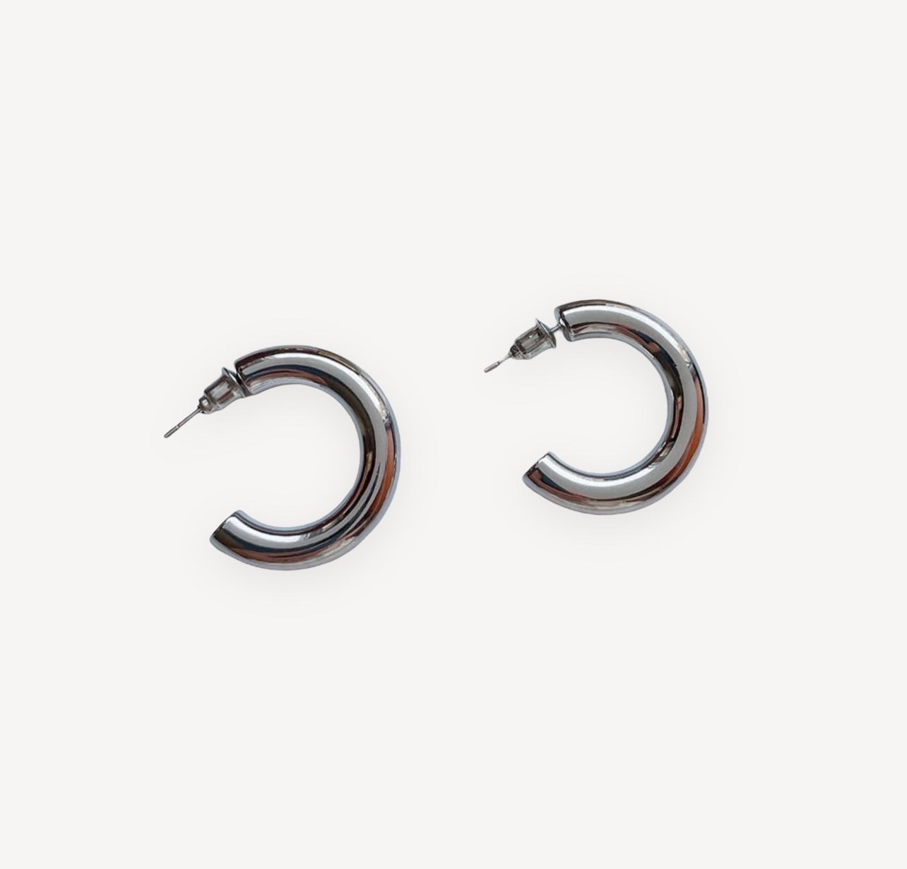 スモールフープピアス
